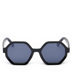 Okulary przeciwsłoneczne JENNY. Czarne okulary przeciwsłoneczne damskie Jenny. Za 39.99 zł.