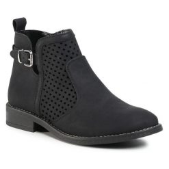 Botki Clara Barson. Czarne botki damskie Clara Barson, bez obcasa, na płaskiej podeszwie, bez zapięcia. Za 62.99 zł.