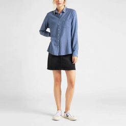 LEE ONE POCKET SHIRT DAMSKA KOSZULA ROZPINANA LAVENDER DUSK L45THQOA 112110540. Niebieskie koszule damskie Lee, l, bez wzorów, bez kołnierzyka, bez ramiączek. Za 129.99 zł.