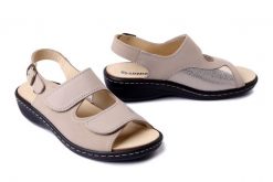 DR. BRINKMANN 710183-08 cream, sandały damskie. Brązowe sandały damskie Dr. Brinkmann, bez wzorów, ze skóry, bez obcasa, bez zapięcia. Za 394.90 zł.