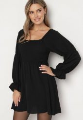 Czarna Rozkloszowana Sukienka z Elastyczną Górą i Falbankami przy Rękawach Saviella. Czarne sukienki damskie Born2be, bez wzorów, z jeansu, eleganckie, bez ramiączek. W wyprzedaży za 55.24 zł.