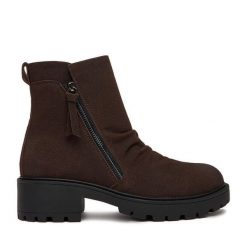 Botki Clara Barson. Brązowe botki damskie Clara Barson, bez obcasa, na płaskiej podeszwie, bez zapięcia. Za 169.99 zł.