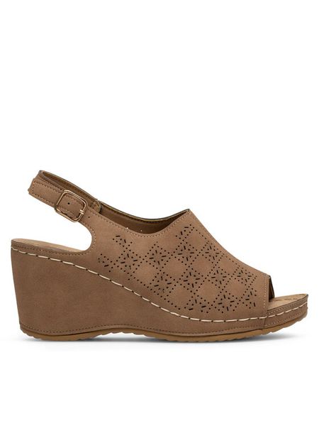 Clara Barson Sandały WYL05010-31 Brązowy. Brązowe sandały damskie Clara Barson, bez wzorów, z syntetyku, bez obcasa, na koturnie, bez zapięcia. Za 99.99 zł.