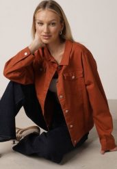 Brązowa Bawełniana Kurtka Jeansowa Perimea. Brązowe kurtki damskie Born2be, l, bez wzorów, z bawełny, bez kaptura. Za 149.99 zł.