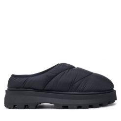 Śniegowce Steve Madden. Czarne kapcie damskie Steve Madden. Za 469.99 zł.