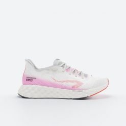 Buty do biegania damskie Kiprun KS900 Light. Białe obuwie sportowe damskie KIPRUN, bez zapięcia, do biegania. Za 399.99 zł.