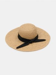 Słomkowy kapelusz z ozdobną wstążką - beżowy. Brązowe kapelusze damskie Sinsay, bez wzorów. Za 25.99 zł.