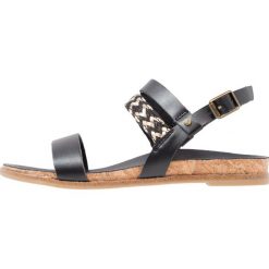 UGG JAYNA Sandały black. Czarne sandały dziewczęce Ugg, z materiału. Za 299.00 zł.