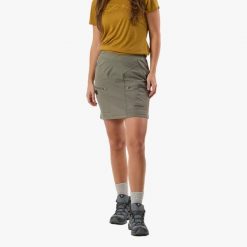 Spódnica turystyczna damska Swedemount Trondheim Trekking szybkoschnąca. Zielone spódnice damskie SWEDEMOUNT, uniwersalny, bez wzorów. Za 249.99 zł.