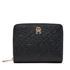 Portfel Tommy Hilfiger. Czarne portfele damskie Tommy Hilfiger, bez wzorów. Za 249.99 zł.