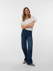 Vero Moda Bluzka w kolorze białym rozmiar: XS. Białe bluzki damskie Vero Moda, xs, bez wzorów, z bawełny, bez kołnierzyka, bez ramiączek. Za 77.45 zł.