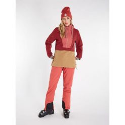 Kurtka damska Protest PRTMOORENA anorak. Czerwone kurtki damskie Protest, bez wzorów, bez kaptura. W wyprzedaży za 674.99 zł.