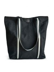 IRIS Barcelona Torba termiczna w kolorze czarnym - 37 x 45 x 15 cm rozmiar: onesize. Czarne torby sportowe IRIS Barcelona, bez wzorów, z materiału. Za 95.99 zł.