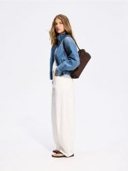 Jeansy barrel leg - biały. Białe jeansy damskie Reserved. Za 139.99 zł.