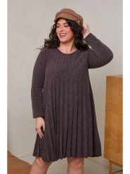 Curvy Lady Sukienka w kolorze ciemnobrązowym rozmiar: 40/42. Brązowe sukienki damskie Curvy Lady, bez wzorów, klasyczne, bez ramiączek. Za 118.01 zł.