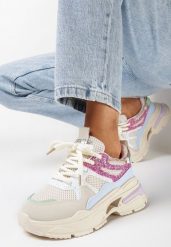 Beżowo-Różowe Sneakersy na Grubej Podeszwie z Brokatowymi Wstawkami i Cyrkoniami Wirnessa. Brązowe obuwie sportowe damskie Born2be, z materiału, bez zapięcia. Za 119.99 zł.