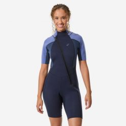 Krótka pianka do snorkelingu damska Decathlon Essential Ocena kauczuk 2 mm. Niebieskie kombinezony damskie Decathlon, s, bez wzorów, z kauczuku, sportowe, bez kołnierzyka, bez ramiączek, krótkie. Za 199.99 zł.