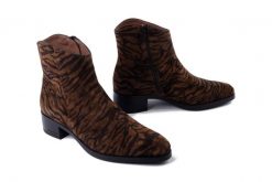WONDERS D-1801 tabac, botki damskie. Brązowe botki damskie Wonders, bez obcasa, bez zapięcia. Za 719.90 zł.
