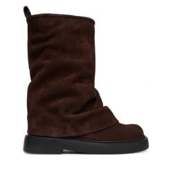 Botki Bronx. Brązowe botki damskie Bronx, bez obcasa, na płaskiej podeszwie, bez zapięcia. Za 799.99 zł.