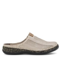 Klapki Rieker. Brązowe klapki damskie Rieker, bez wzorów, bez obcasa, bez zapięcia. Za 299.99 zł.