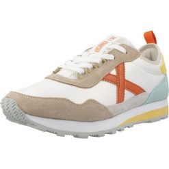 Kapcie MUNICH UM WMN Biały. Białe kapcie damskie munich, ze skóry. W wyprzedaży za 386.45 zł.