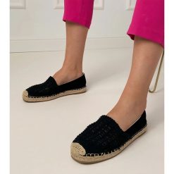 Czarne espadryle ażurowe na platformie. Czarne espadryle damskie w ażurowe wzory, z tkaniny, bez obcasa, na platformie. Za 81.09 zł.