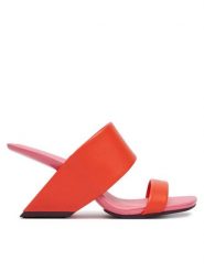 United Nude Klapki Loop Hi 1000596416 Czerwony. Czerwone klapki damskie United Nude, bez wzorów, ze skóry, bez obcasa, bez zapięcia. Za 1,399.00 zł.