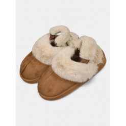 Kapcie Damskie Barts Ayumies. Brązowe kapcie damskie Barts. Za 229.00 zł.
