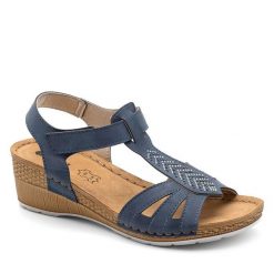 Sandały Inblu. Niebieskie sandały damskie Inblu, bez wzorów, bez obcasa, na koturnie, bez zapięcia. Za 149.99 zł.