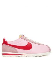 Nike Sneakersy W Cortez Txt HF9994 600 Różowy. Czerwone obuwie sportowe damskie Nike, z materiału, bez zapięcia. Za 299.99 zł.