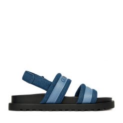 Sandały Guess Jeans. Niebieskie sandały damskie Guess Jeans, z aplikacjami, z jeansu, bez obcasa, na płaskiej podeszwie, bez zapięcia. Za 159.99 zł.
