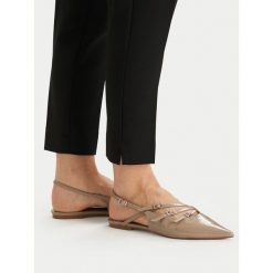 Baleriny Steve Madden. Brązowe balerinki damskie Steve Madden, bez wzorów. Za 239.99 zł.