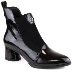 Botki damskie na obcasie czarne D&A S.Barski Premium Collection MR870-96. Czarne botki damskie S.BARSKI, ze skóry ekologicznej, eleganckie, bez obcasa, na obcasie, bez zapięcia. Za 165.00 zł.