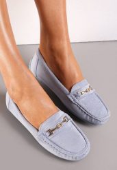Jasnoniebieskie Mokasyny z Cholewką przed Kostkę z Przeszyciami i Ozdobnym Paskiem Alydora. Niebieskie mokasyny damskie Renee, na jesień, bez obcasa. Za 69.99 zł.
