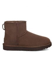 UGG Botki "Classic Mini II" w kolorze ciemnobrązowym z wełny jagnięcej rozmiar: 37. Brązowe botki damskie Ugg, z wełny, z okrągłym noskiem, bez obcasa, bez zapięcia. Za 732.45 zł.