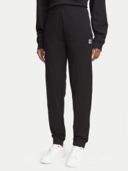 HUGO Spodnie dresowe Nelfinia 50576343 Czarny Regular Fit. Czarne spodnie dresowe damskie Hugo, s, bez wzorów, z bawełny. Za 549.99 zł.