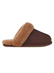 UGG Skórzane kapcie "Scuffette II" w kolorze brązowym rozmiar: 36. Brązowe kapcie damskie Ugg, z wełny. Za 329.42 zł.