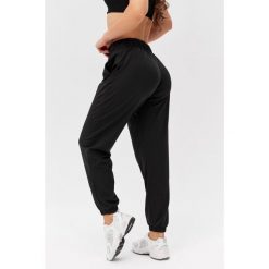 Damskie spodnie dresowe Rough Radical Chillfit Long. Czarne spodnie dresowe damskie ROUGH RADICAL, m, bez wzorów, z dresówki. W wyprzedaży za 144.42 zł.