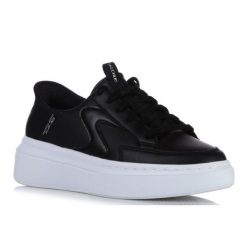 Buty Sportowe Damskie Skechers Cordova Classic New Reign. Czarne obuwie sportowe casual damskie Skechers, trekkingowe. Za 307.99 zł.