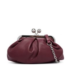 Torebka Weekend Max Mara. Brązowe torebki wieczorowe damskie Weekend Max Mara, bez wzorów, bez dodatków. Za 1,339.00 zł.