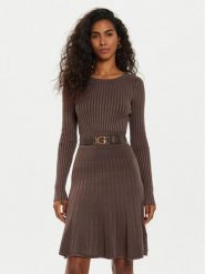 Guess Sukienka dzianinowa W2BK29 Z2YJ2 Brązowy Regular Fit. Brązowe sukienki damskie Guess, z aplikacjami, z dzianiny, bez ramiączek. Za 669.99 zł.