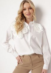 Biała Koszula z Ozdobnymi Naszytymi Kwiatami Ernna. Białe koszule damskie Born2be, m, bez wzorów, eleganckie, bez kołnierzyka, bez ramiączek. Za 169.99 zł.