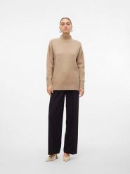Vero Moda Sweter "Gold" w kolorze beżowym rozmiar: M. Brązowe swetry klasyczne damskie Vero Moda, m, ze splotem, bez kołnierzyka. Za 125.45 zł.