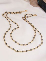 Pierres de Jade Pozłacany naszyjnik z elementami ozdobnymi - dł. 47 cm rozmiar: onesize. Czarne naszyjniki damskie Pierres de Jade, z labradorytem, pozłacane. Za 69.99 zł.