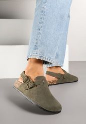 Zielone Klapki Chodaki z Klamerką i Paskiem na Pięcie Norilsa. Zielone klapki damskie Born2be, bez wzorów, z jeansu, bez obcasa, na obcasie, bez zapięcia. Za 64.99 zł.