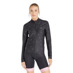 Damska wodoodporna kurtka z długim rękawem Protest Prtpecans. Czarne kurtki damskie Protest, bez wzorów, bez kaptura. Za 422.00 zł.