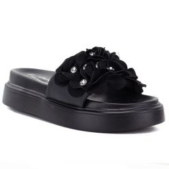 Klapki damskie na platformie w kwiaty czarne D&A by S.Barski MR61-9015. Czarne klapki damskie d&a, z aplikacjami, ze skóry ekologicznej, bez obcasa, na platformie, bez zapięcia. Za 179.99 zł.
