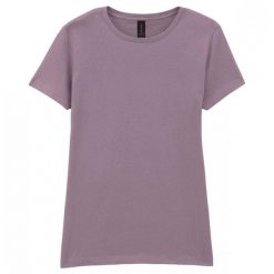 Koszulka Softstyle Dla Pań I Panów. Fioletowe koszulki damskie GILDAN, bez wzorów, bez kołnierzyka, bez ramiączek. Za 41.99 zł.
