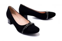BIOECO BY ARKA 6125 czarny, czółenka damskie. Czarne czółenka damskie Bioeco by Arka, bez wzorów, ze skóry, bez obcasa, na obcasie. Za 139.95 zł.