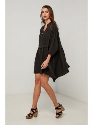 Fleur de Lin Sukienka w kolorze czarnym rozmiar: S. Czarne sukienki damskie Fleur de Lin, bez wzorów, ze lnu, bez ramiączek. Za 199.95 zł.